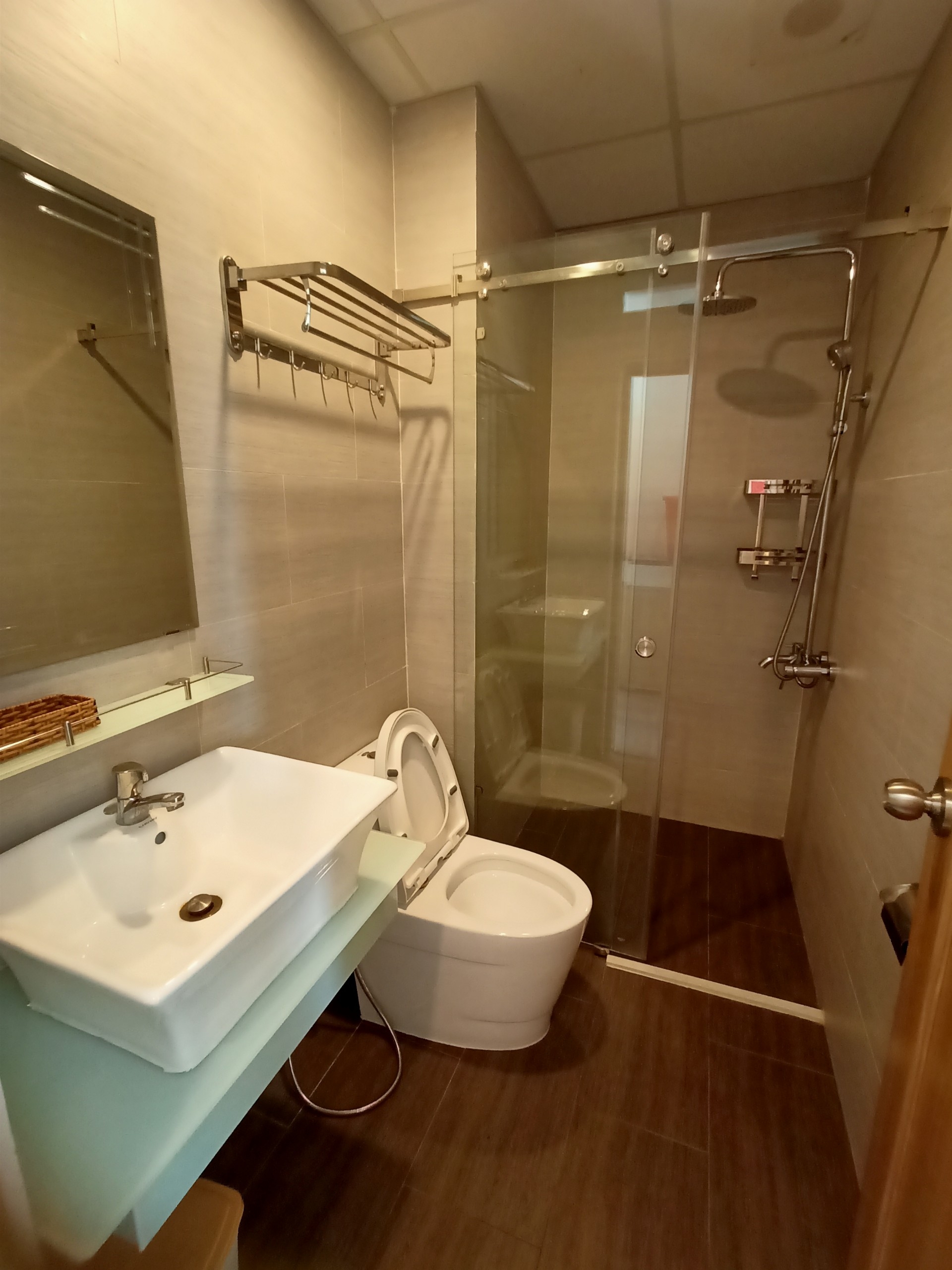 z2444336673551_b050ce1ec21e49858c70dc7efd6ce123