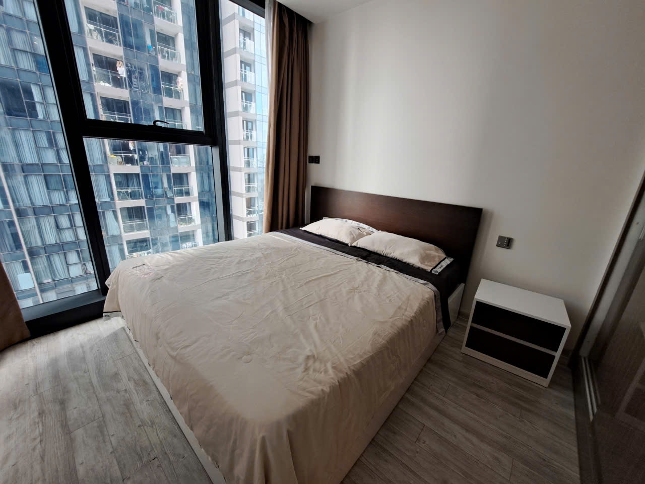 42071711c86644381d7725